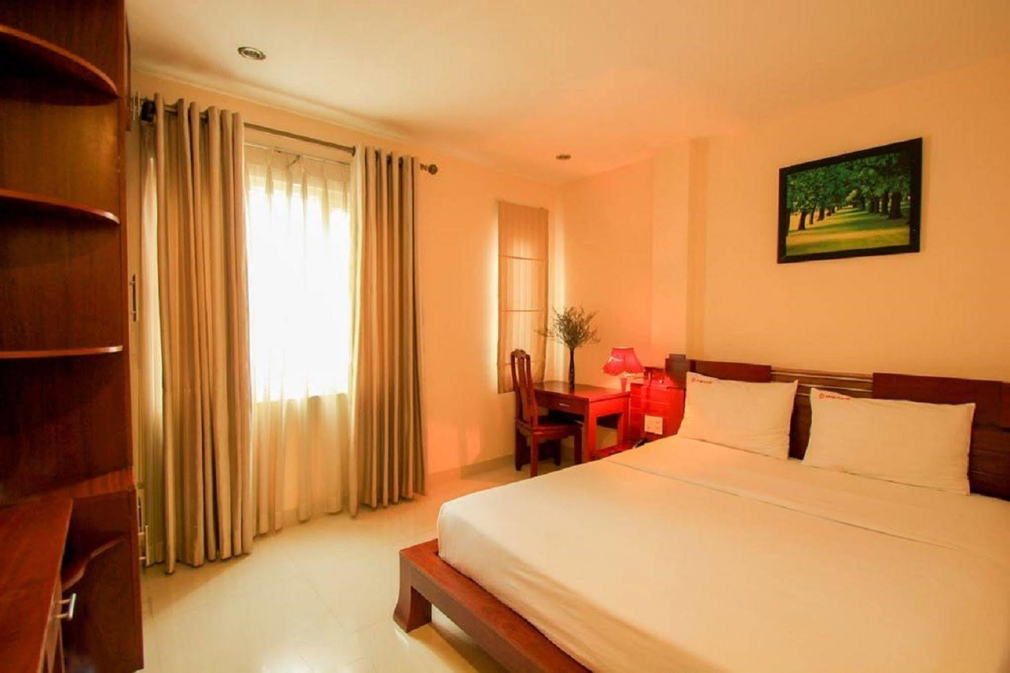 Ipeace Hotel - Bui Vien Walking Street Ho Si Minh-város Kültér fotó