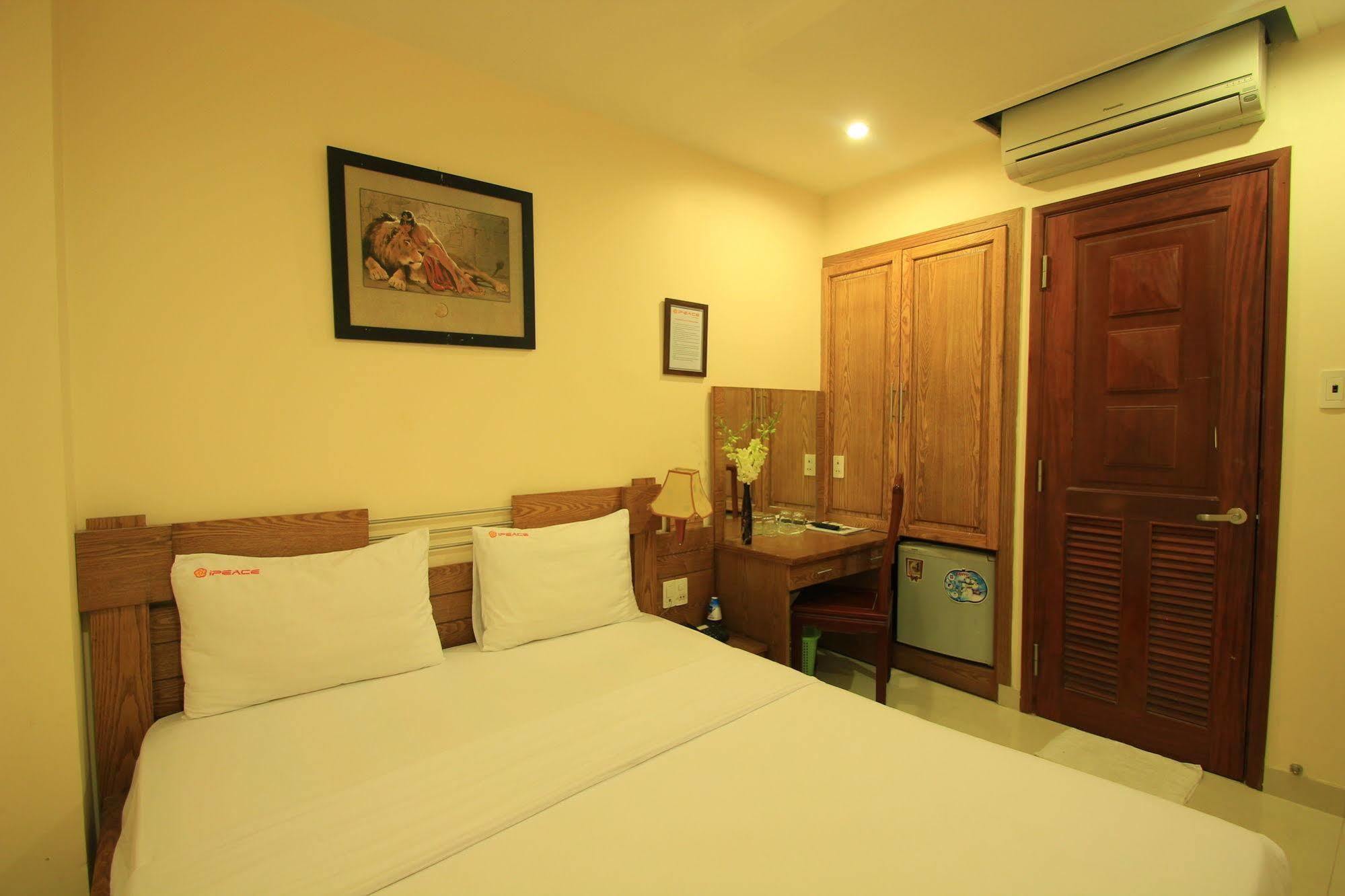 Ipeace Hotel - Bui Vien Walking Street Ho Si Minh-város Kültér fotó